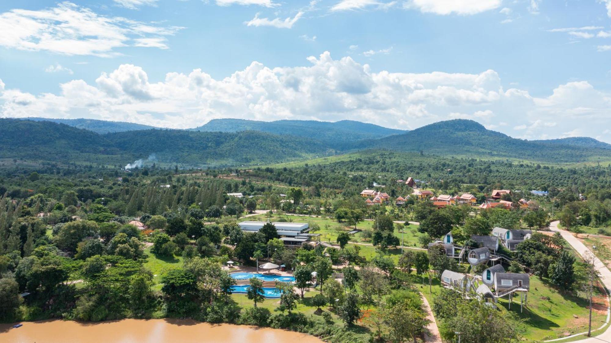 Phum Domnak Domrey Resort Chambok Zewnętrze zdjęcie